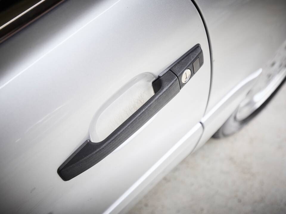 Immagine 48/95 di Mercedes-Benz SL 600 (1998)