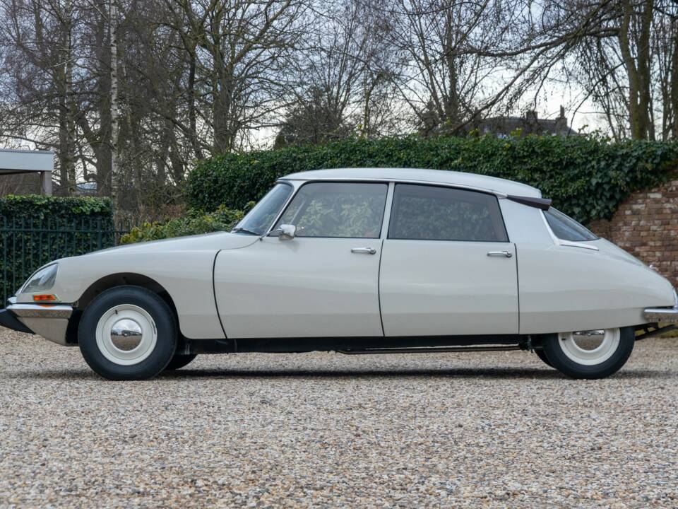 Afbeelding 21/50 van Citroën D Spécial (1971)