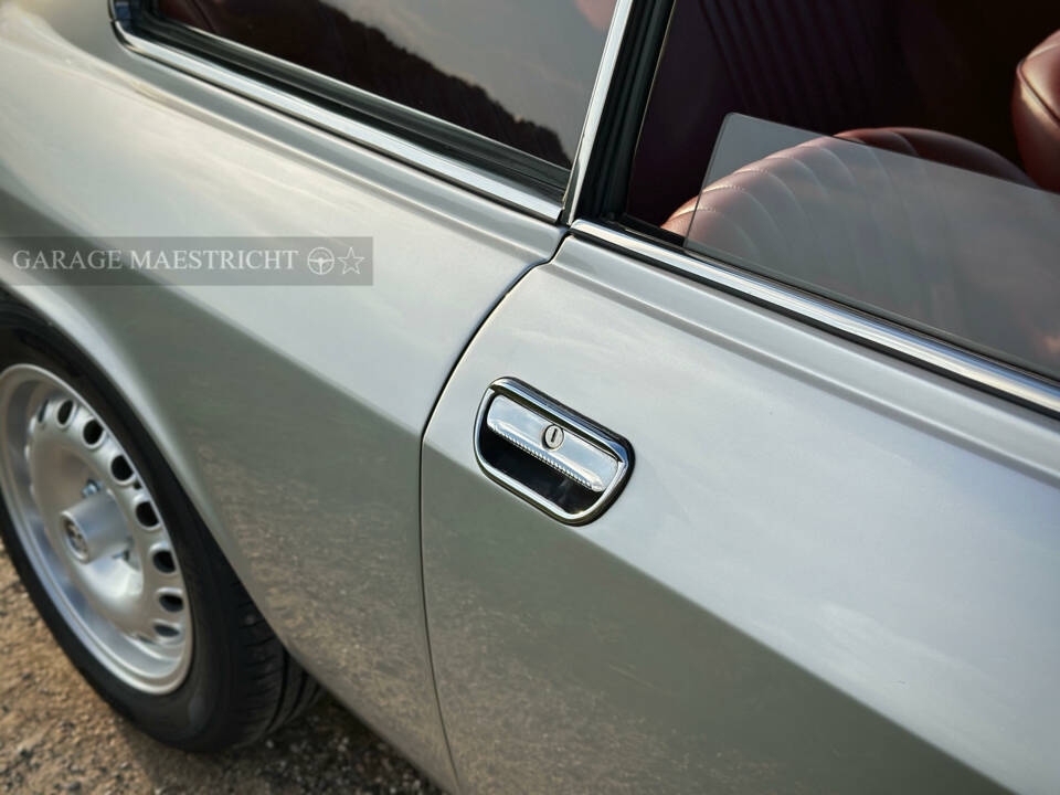 Afbeelding 32/84 van Alfa Romeo Giulia 1600 GT Junior (1972)