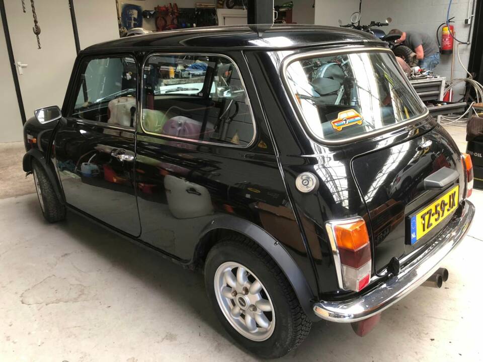 Image 6/12 of Mini 1000 (1989)