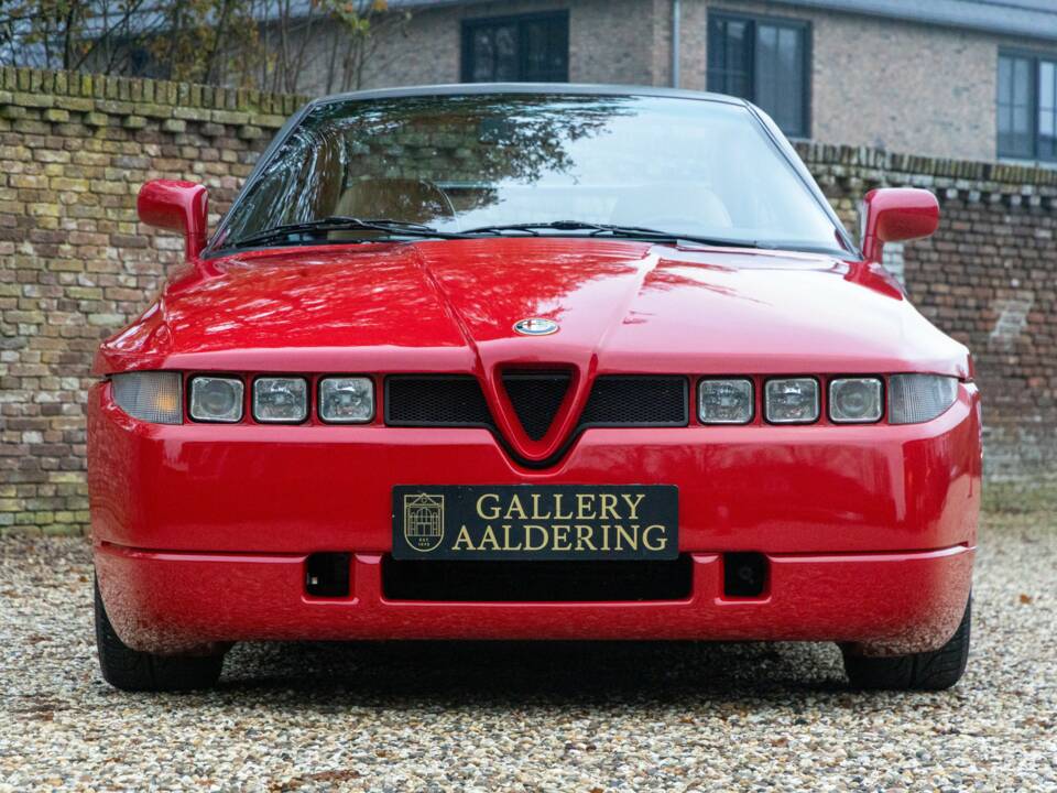 Image 5/50 de Alfa Romeo SZ (1991)