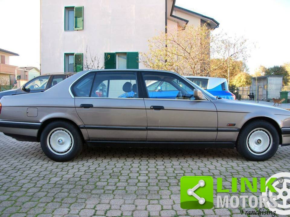 Bild 7/10 von BMW 750iL (1989)