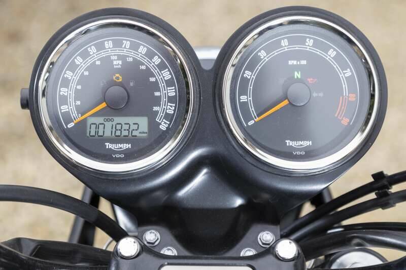Imagen 14/38 de Triumph Bonneville T100 McQueen (2012)