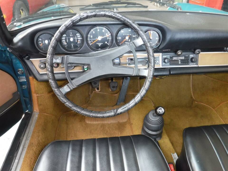 Image 11/50 of Porsche 911 2.4 E (1973)
