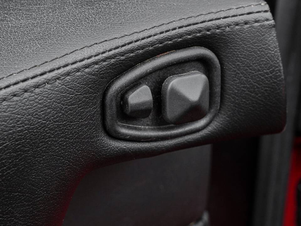 Image 17/30 of Ferrari 328 GTS (1989)