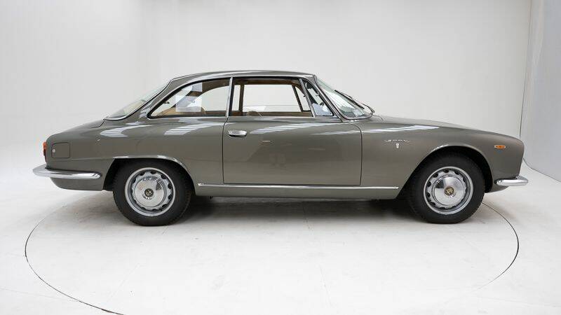 Bild 9/15 von Alfa Romeo 2000 Sprint (1961)