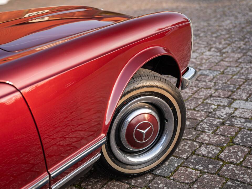 Image 2/70 de Mercedes-Benz 230 SL (1966)