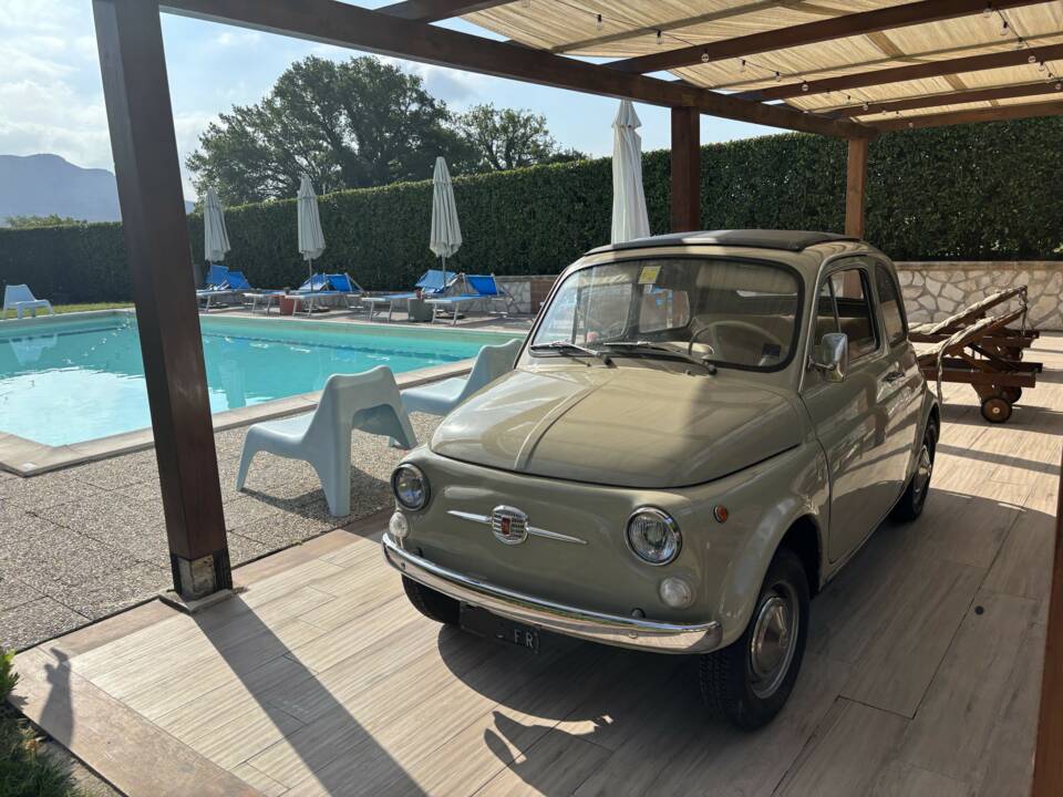 Image 2/23 of FIAT 500 F (1967)