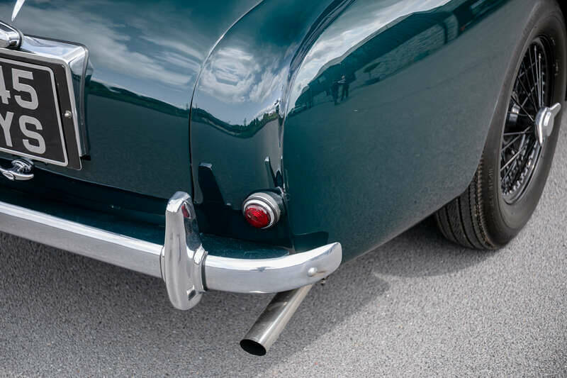 Image 48/50 of Aston Martin DB 2&#x2F;4 Mk I DHC (1954)