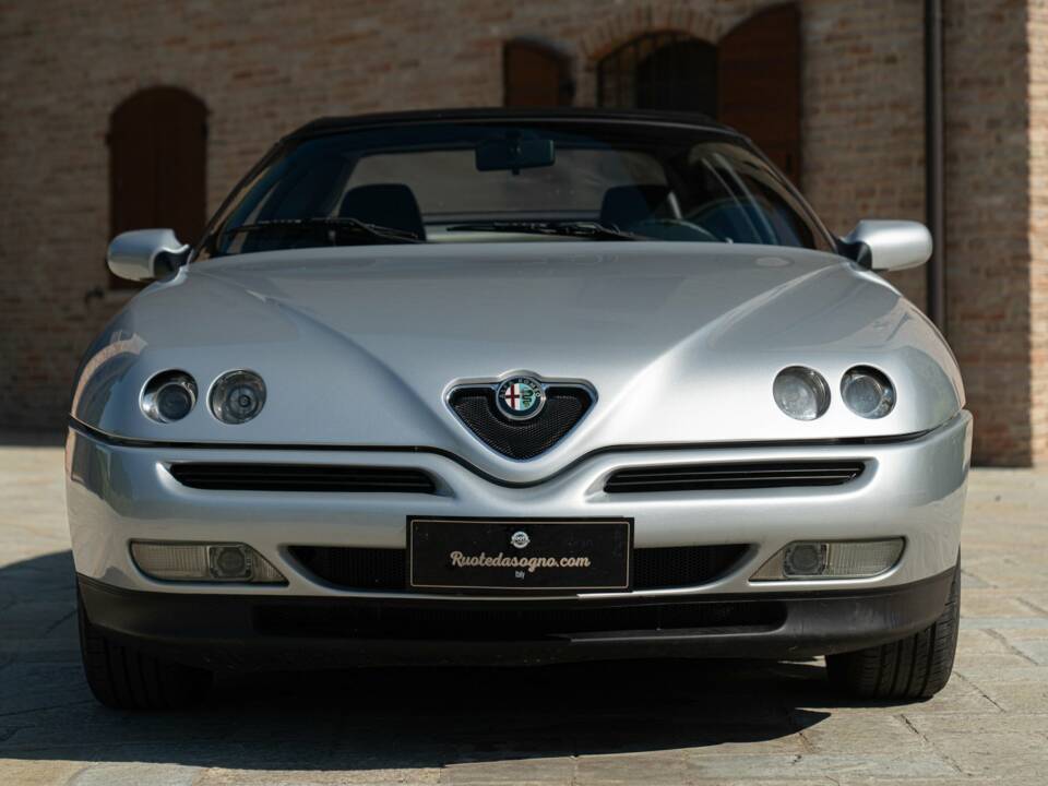 Bild 3/50 von Alfa Romeo Spider 2.0 Twin Spark 16V (1996)