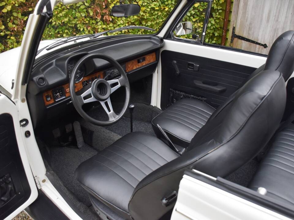 Bild 29/49 von Volkswagen Super Beetle (1979)