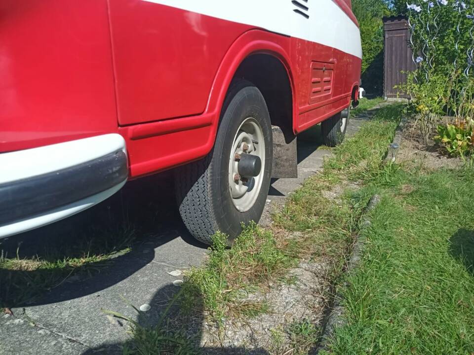 Bild 6/8 von Barkas B 1000 (1988)