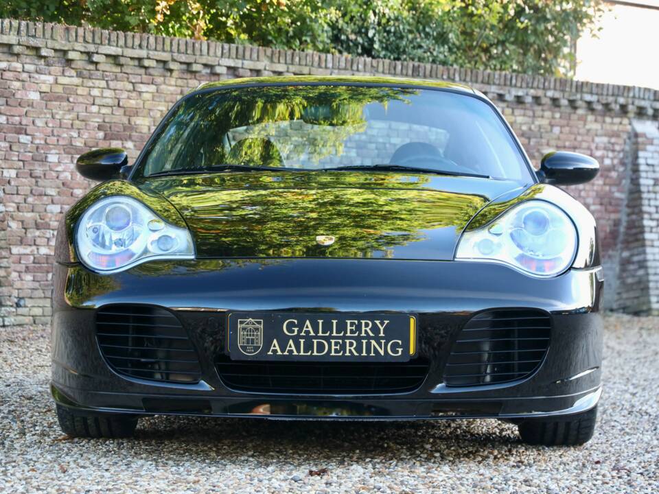Image 24/50 of Porsche 911 Turbo (2002)