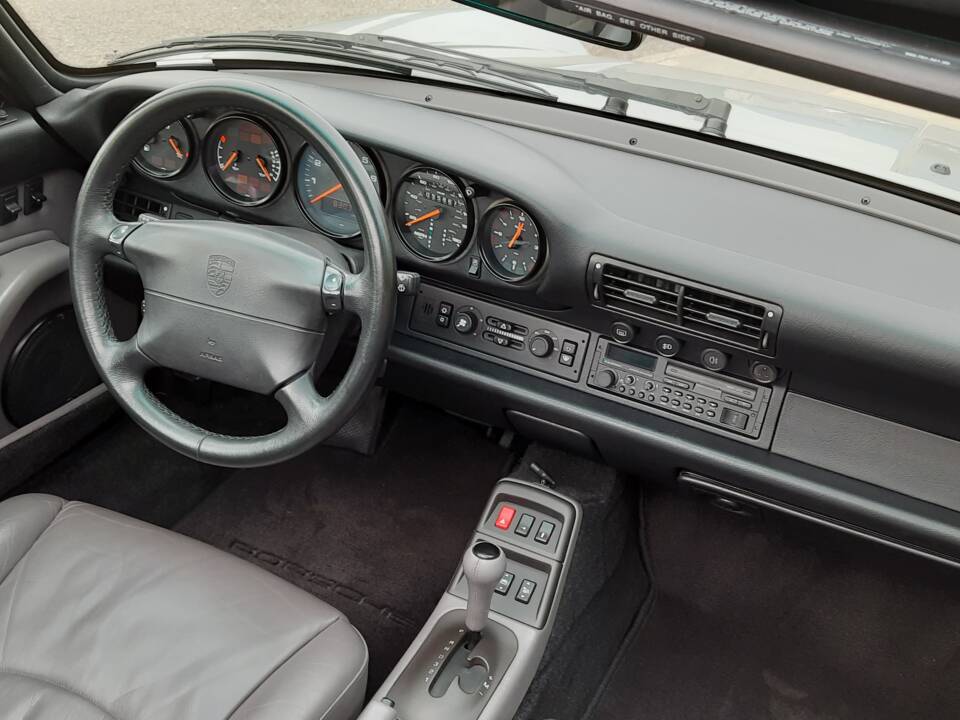 Bild 8/15 von Porsche 911 Carrera (1996)