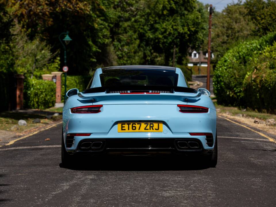 Image 46/48 of Porsche 911 Turbo S Exclusive (2017)