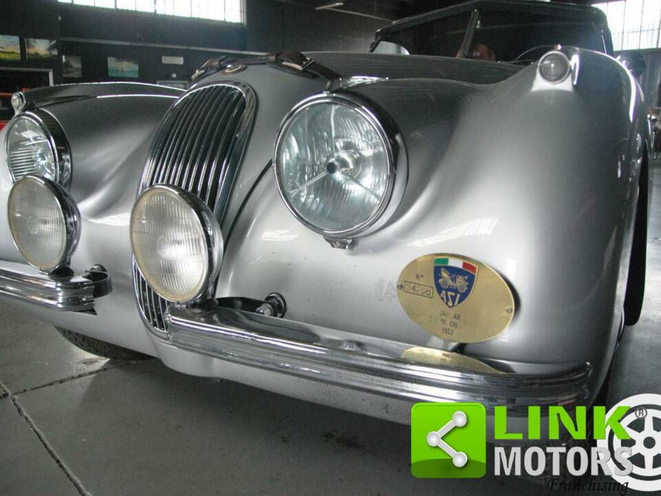 Bild 9/10 von Jaguar XK 120 SE OTS (1954)