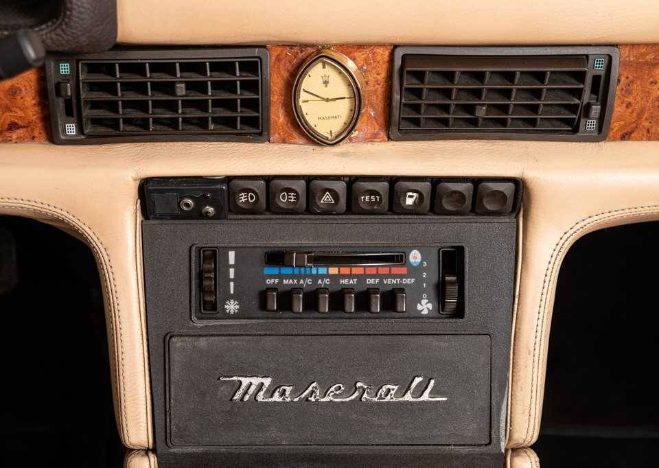 Bild 22/31 von Maserati Biturbo Spyder (1986)