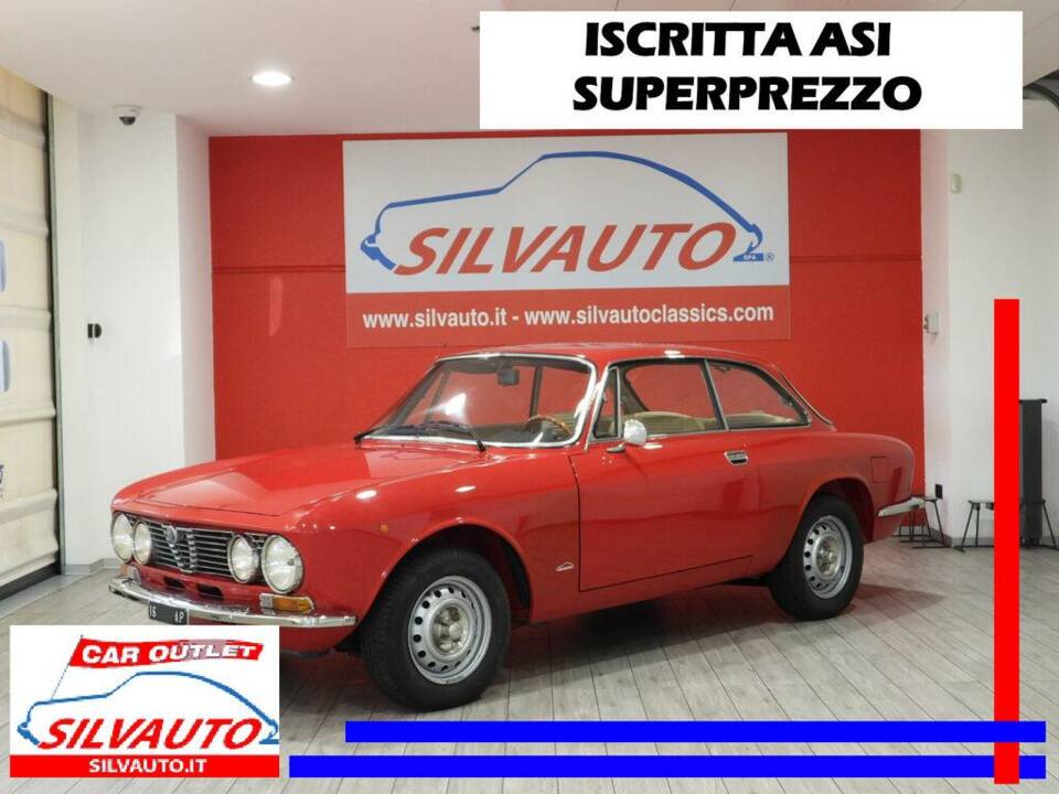 Bild 1/15 von Alfa Romeo Giulia 1600 GT Junior (1975)