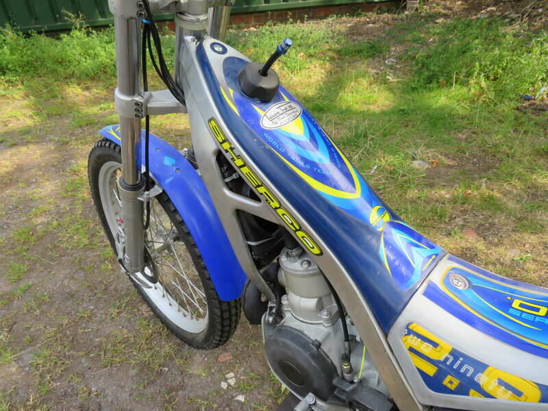 Bild 26/39 von Sherco DUMMY (2000)