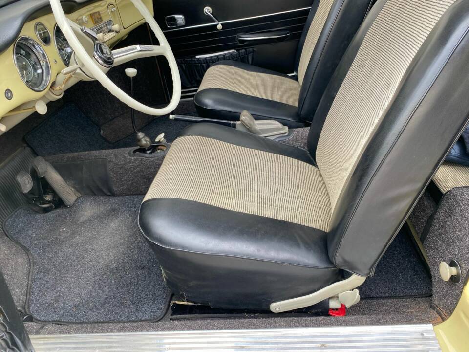 Image 23/26 of Volkswagen Karmann Ghia 1200 (1963)