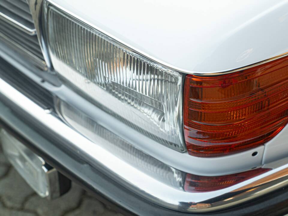 Image 21/50 de Mercedes-Benz 300 SL (1986)