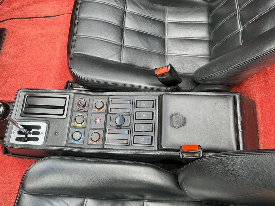 Bild 47/86 von Ferrari 328 GTS (1988)