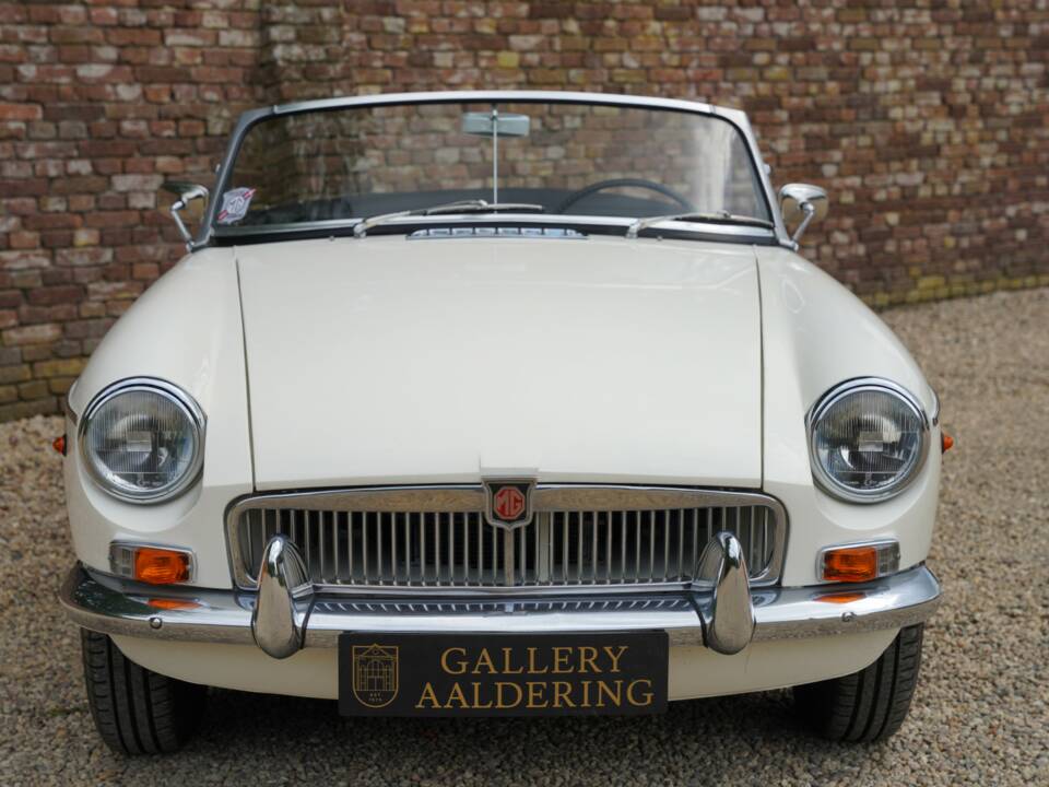 Bild 5/50 von MG MGB (1966)