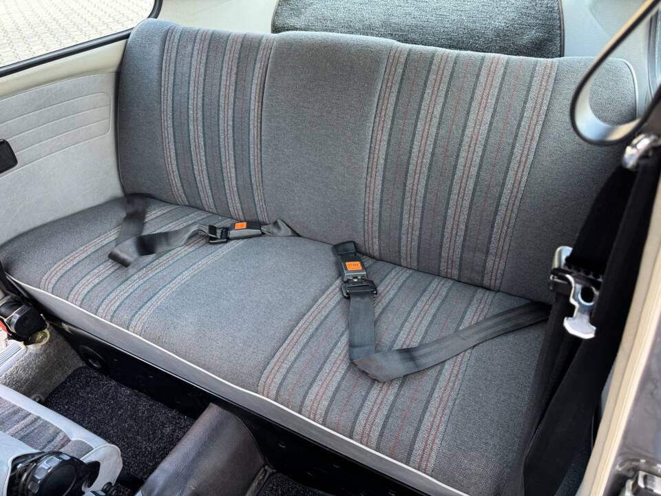 Bild 51/99 von Volkswagen Käfer 1200 Jubiläumsmodell (1985)