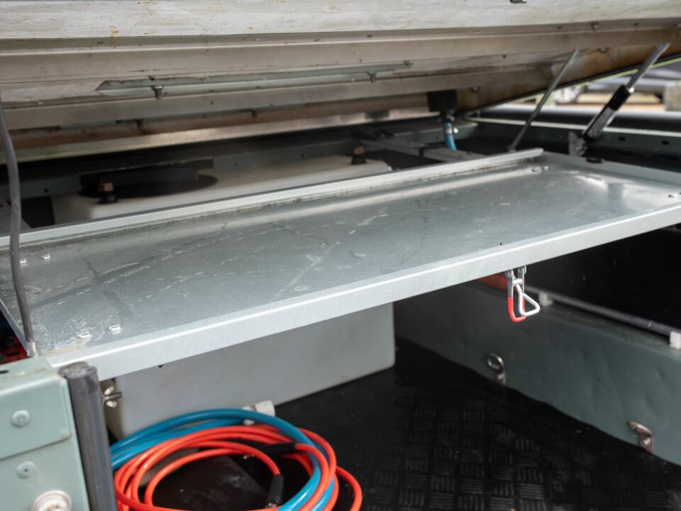 Image 40/50 de Land Rover Defender 110 Crew Cab SE (2010)