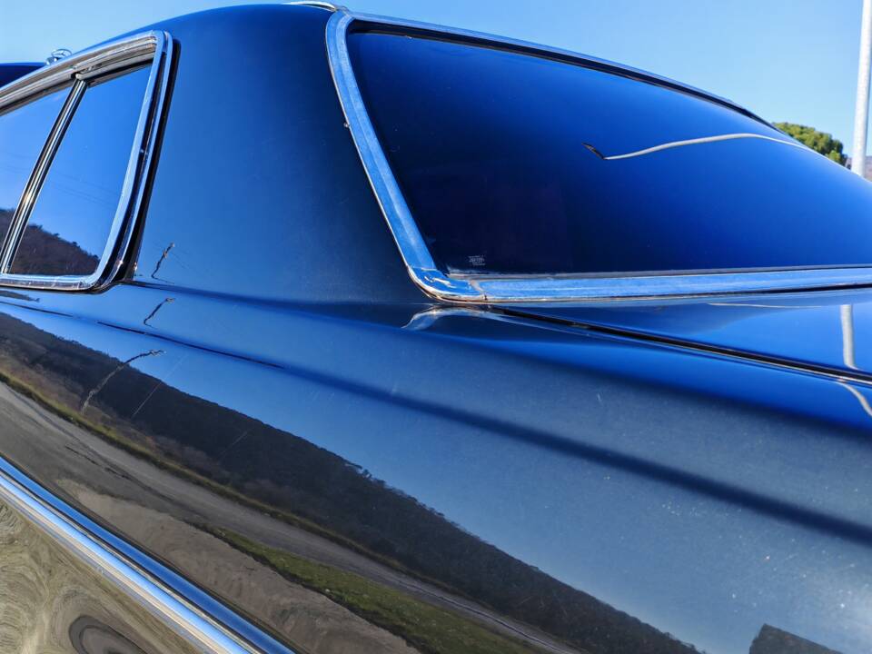 Bild 22/42 von Mercedes-Benz 250 C (1970)