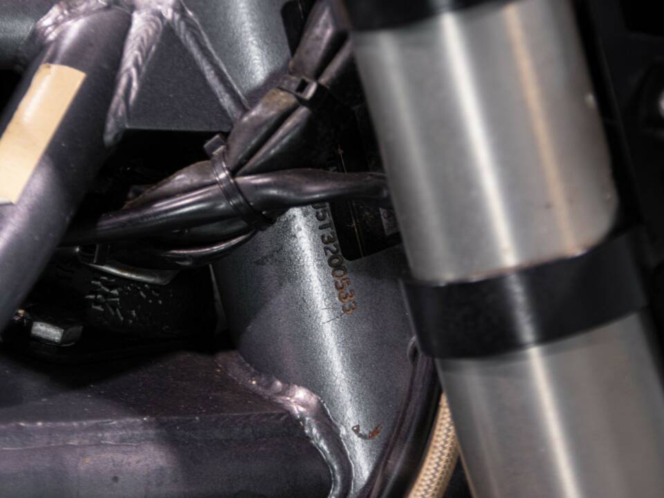 Image 45/50 de Buell DUMMY (1996)