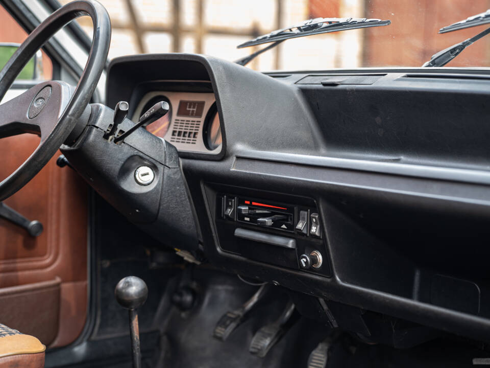 Image 31/36 of Ford Fiesta (1977)