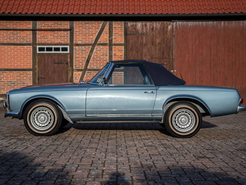Bild 12/69 von Mercedes-Benz 230 SL (1967)