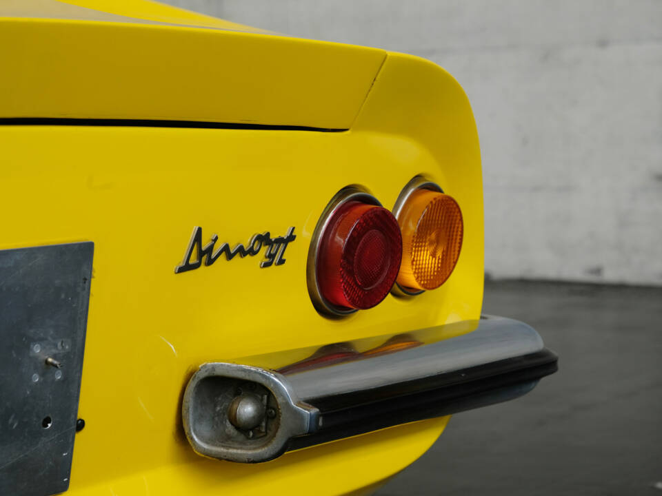 Image 22/24 of Ferrari Dino 246 GT (1970)