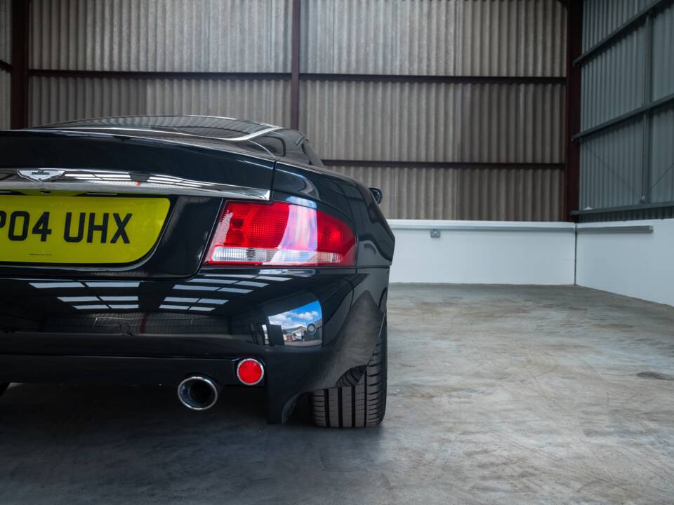 Image 36/50 de Aston Martin V12 Vanquish (2004)