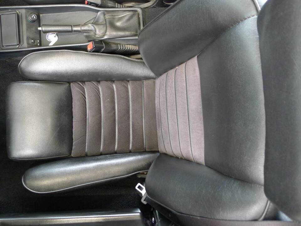 Bild 38/39 von Alfa Romeo 2.0 Spider (1992)