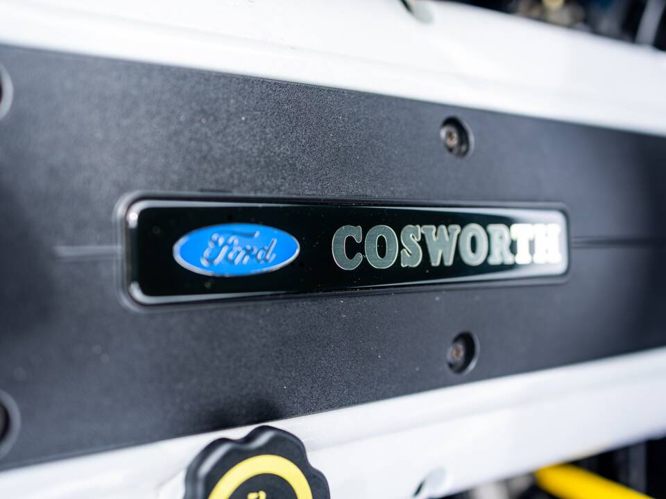 Image 41/43 de Ford Escort RS Cosworth (1996)