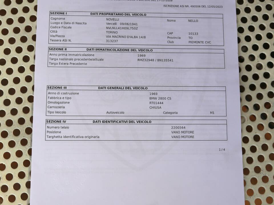 Image 51/56 of BMW 2800 CS (1969)