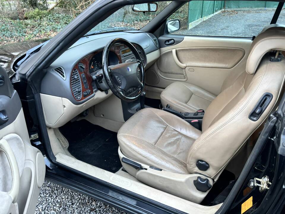 Imagen 2/8 de Saab 9-3 2.0i t (1998)