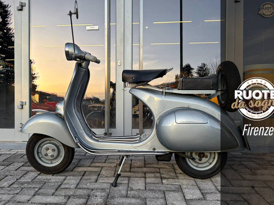 Image 1/24 of Piaggio Vespa 150 (1957)