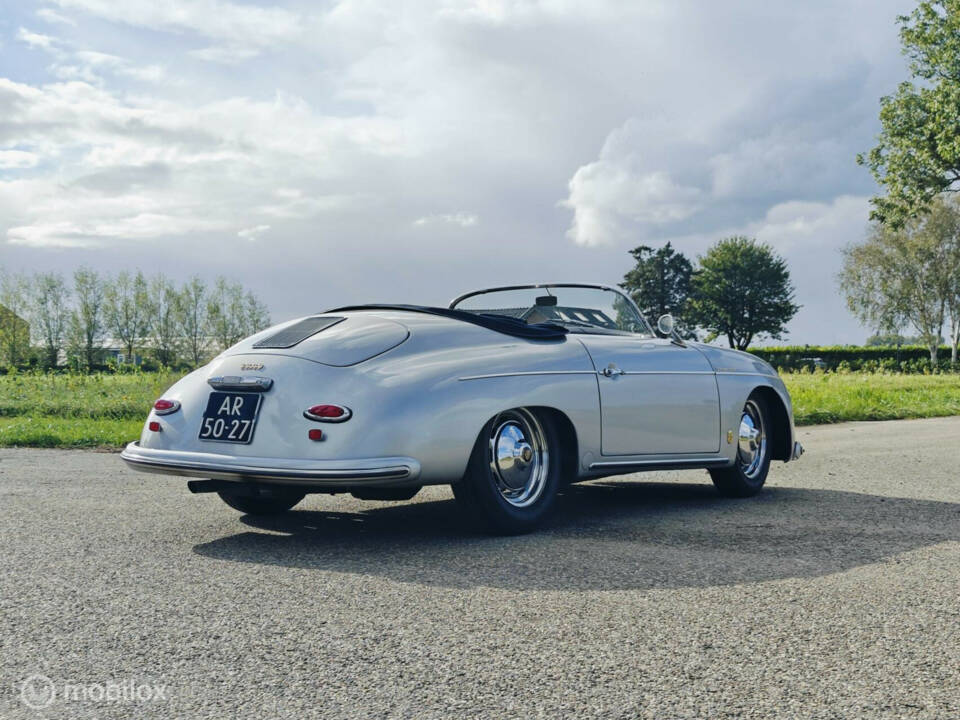 Image 10/29 de Volkswagen Coccinelle Speedster (1967)