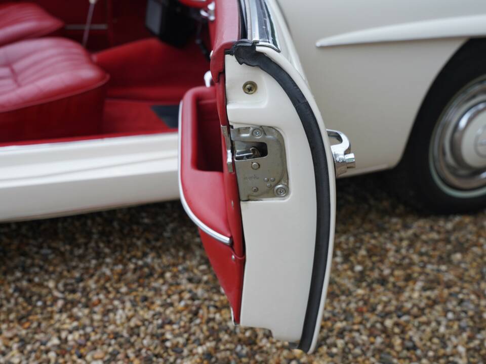 Bild 30/50 von Mercedes-Benz 190 SL (1960)