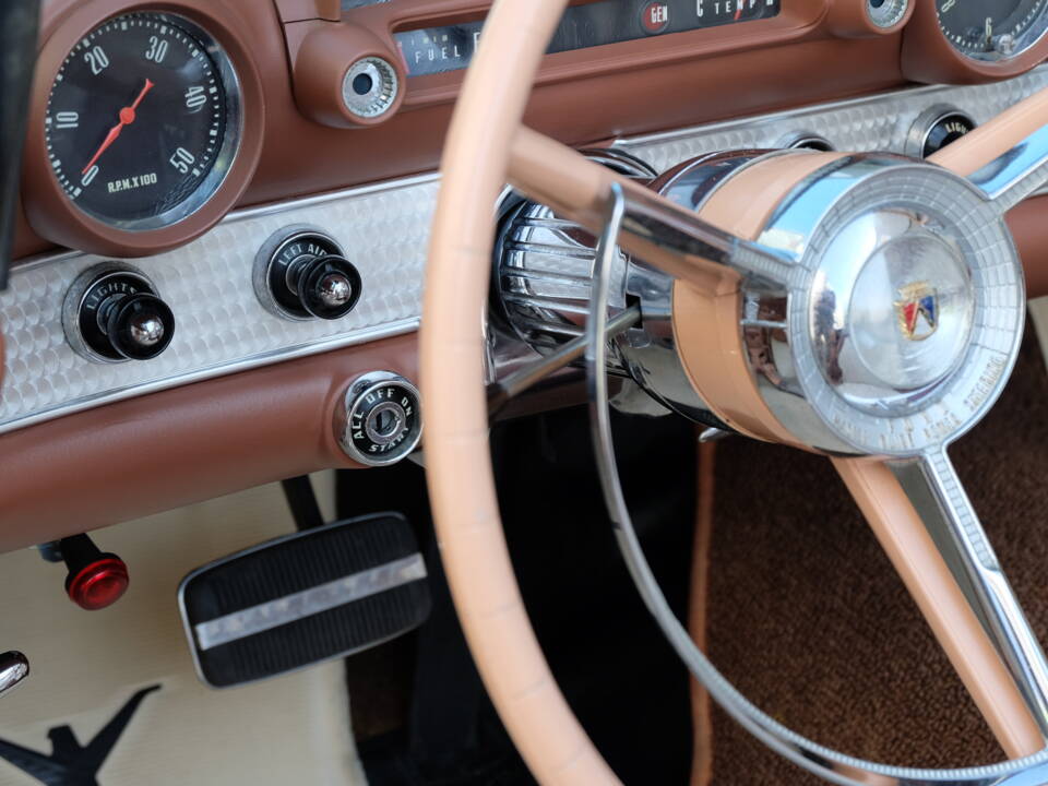 Immagine 41/64 di Ford Thunderbird (1956)