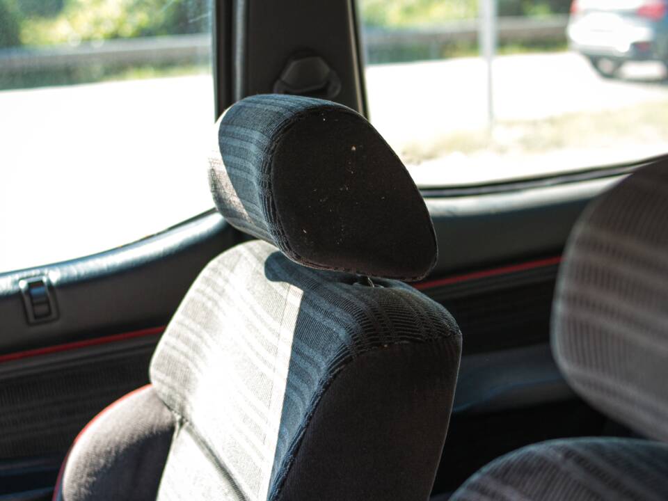 Bild 30/52 von Citroën ZX 2.0i 16v (1993)