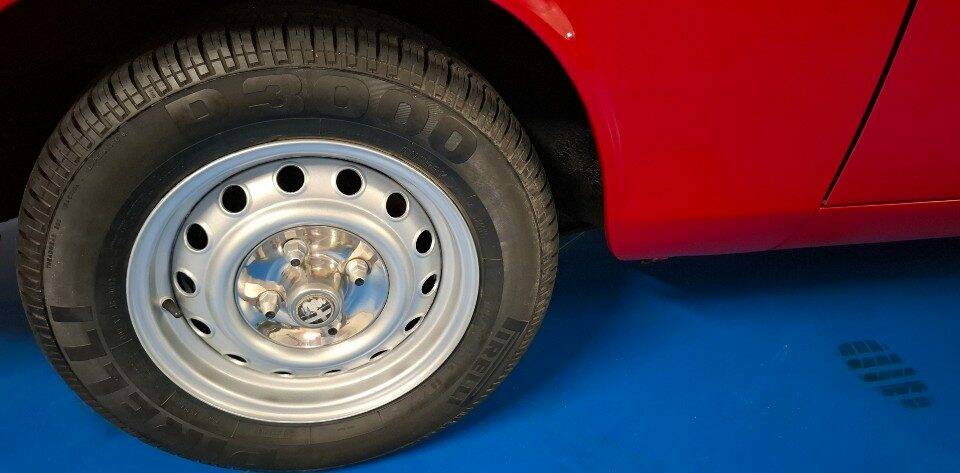 Image 25/32 of Alfa Romeo Giulia GT 1300 Junior (1974)
