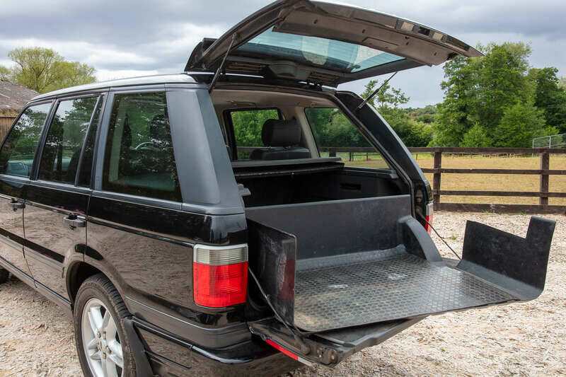 Image 31/50 de Land Rover Range Rover 4.0 HSE (2001)