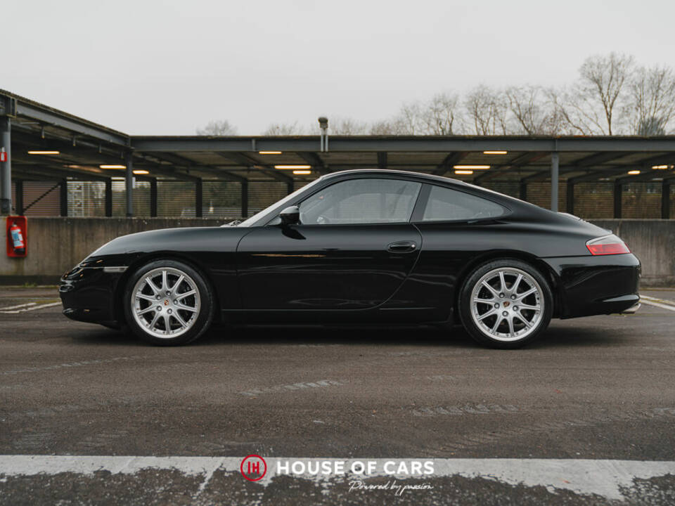 Image 7/39 of Porsche 911 Carrera (2002)