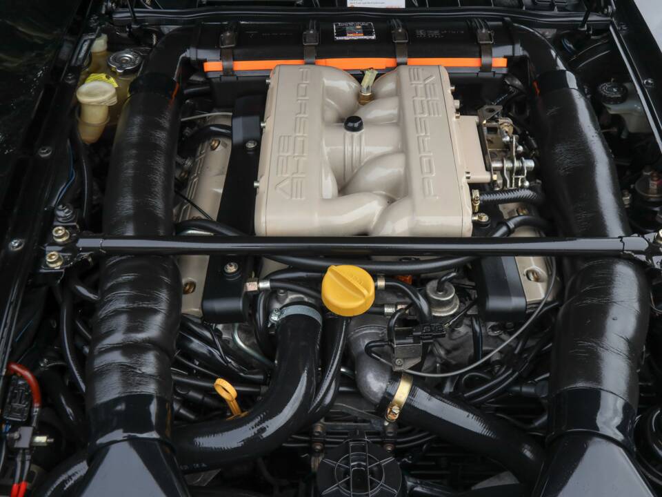 Afbeelding 21/50 van Porsche 928 GTS (1994)
