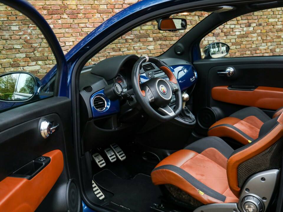Image 3/50 of Abarth 595 Cabrio Italia (2011)