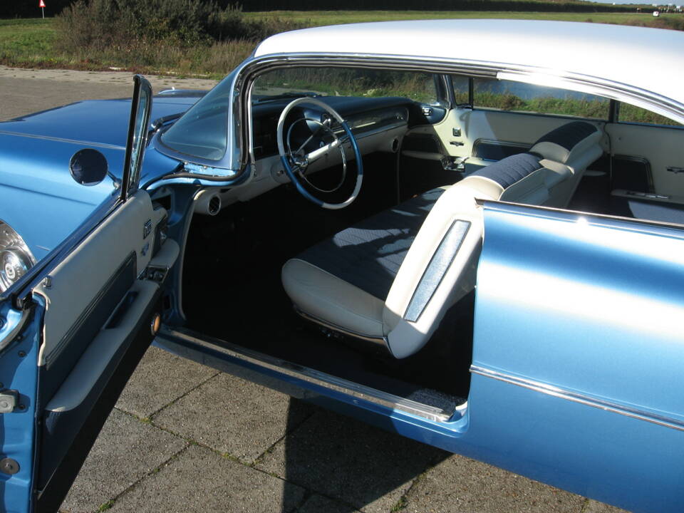 Image 6/9 of Cadillac Coupe DeVille (1959)